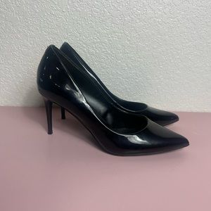 Black Slick Pointed Heels | STEVE MADDEN